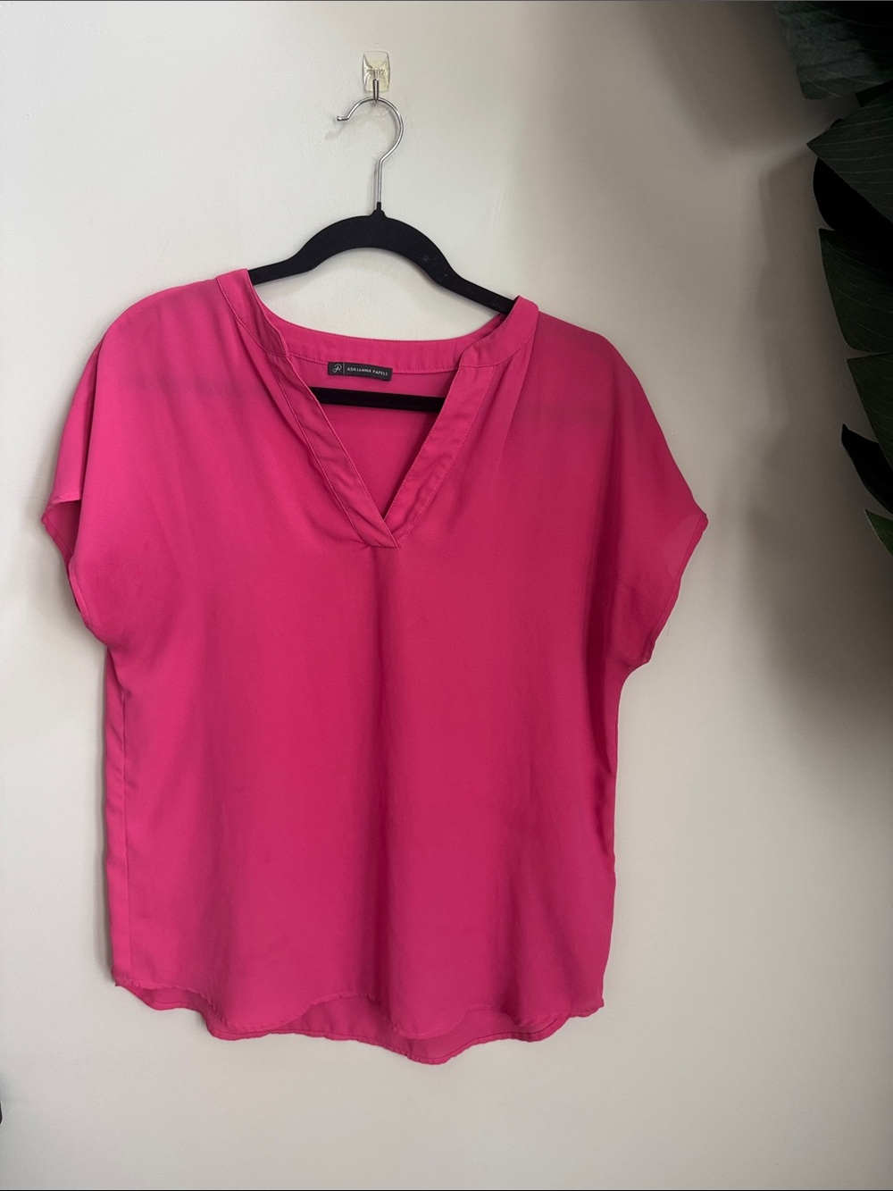 Adrianna Papell Hot Pink V-Neck Short Sleeve Blouse
